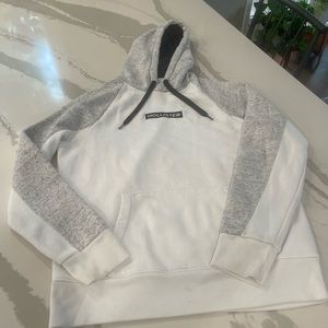 Hollister | pullover hoodie